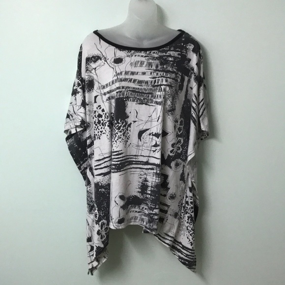 8/$25💐🌸🌺artsy top - Picture 1 of 4